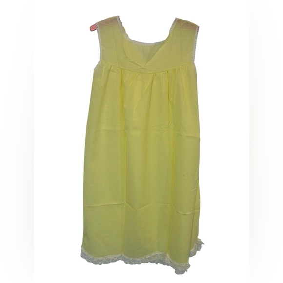 bradlees Other - Vintage Bradlees Yellow Sleeveless Nightgown – NWT – Size Unknown